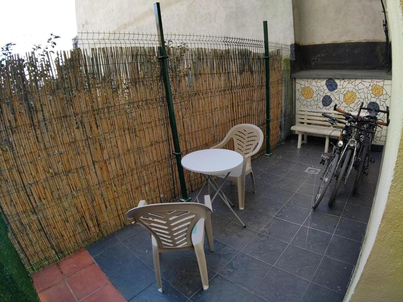 Hostel Urban Garden Bilbao Exterior foto